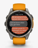 Garmin Fenix ​​8 AMOLED Saphir 47 mm Titan Silber Orange Armband