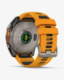 Garmin Fenix ​​8 AMOLED Saphir 51 mm Titan Silber Orange Armband