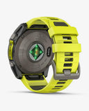 Garmin Fenix ​​8 Sapphire Solar 51 mm Titangrau Gelbes Armband