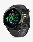 Garmin Forerunner 970 dunkelgrau schwarzes Armband